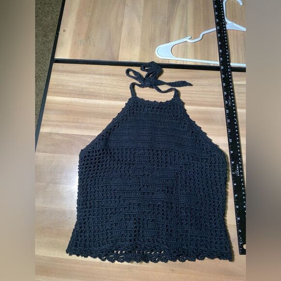 Knitted halter crop top‎ - Picture 1 of 4